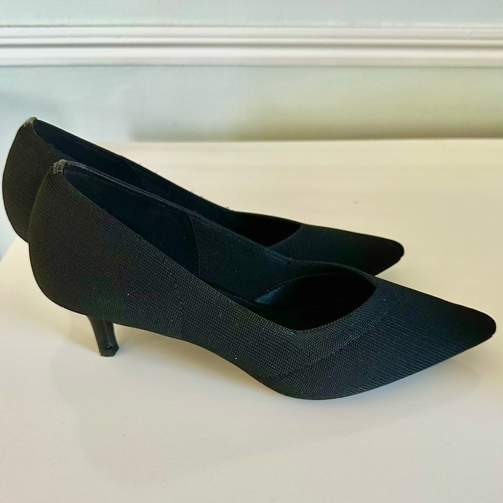 French Connection Kitten Heels Womens 6.5 Black‎ Pointed Closed Toe Solid Knit